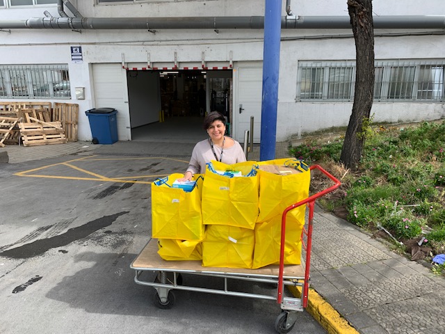 💕 Eskerrik asko <a href="/IKEASpain/">IKEA España</a> Barakaldo por la #donacion de material de protección sanitario para l@s profesionales  sanitarios de nuestra Organización #eskerrikasko #YoMeQuedoEnCasa #COVID2019 

☎️ Oficina Donaciones 👉 946006154