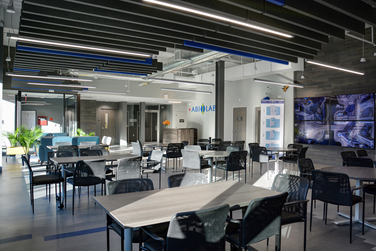 Dacon_Corp's tweet photo. A peek inside the new ABI-LAB, a Natick-based bio-incubator.  Successful life science companies such as @Karyopharm Therapeutics were fostered in ABI-LAB offices. https://t.co/Sgnb5CiWw5