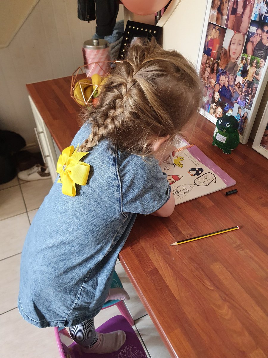 MaladyVicky's tweet photo. Mia learning her numbers today along with tim the chick who we painted yesterday ❤ @prestolee_1911 #keepgoing https://t.co/pw0PxoNA9H