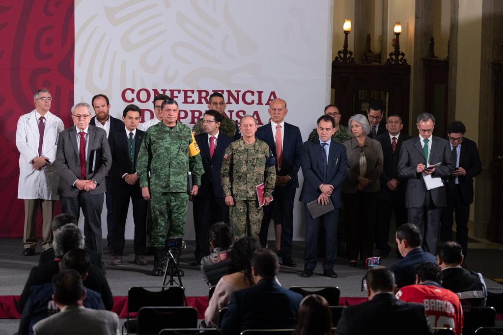lajornadaonline's tweet photo. #LaMañanera Entra #México en "Fase 2" de la pandemia de #coronavirus. Será larga, advierte @HLGatell Llama a #SanaDistancia @SSalud_mx https://t.co/VkUmZsD00C