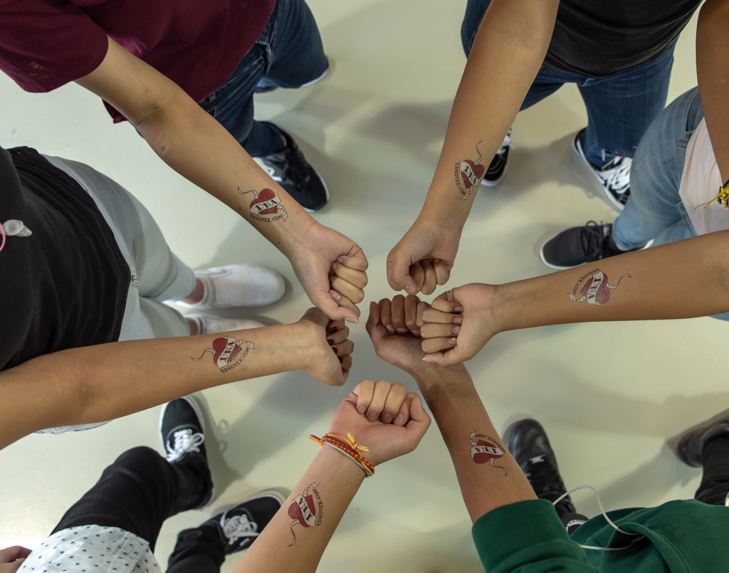 edvotek's tweet photo. Looking for something to do while stuck at home? Check out our latest blog post on kitchen chromatography! It's a great experiment for all ages and all levels.
Let us know how it goes, and don't forget to enter our #EdvotekAtHome… https://t.co/wr0nrfUBCm https://t.co/UXNzLjYqCZ