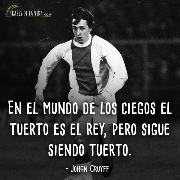 DAriasComamala's tweet photo. Avui fa 4 anys ens va deixar el que, probablement, va inventar el futbol més atractiu de l'era moderna i mai va deixar indiferent a ningú. 
També va deixar frases per la història, com aquesta que descrivia molt bé la realitat dels nostres polítics.
#JohanCruyff #COVID19 #Etern14 https://t.co/gOx2kFzUdm