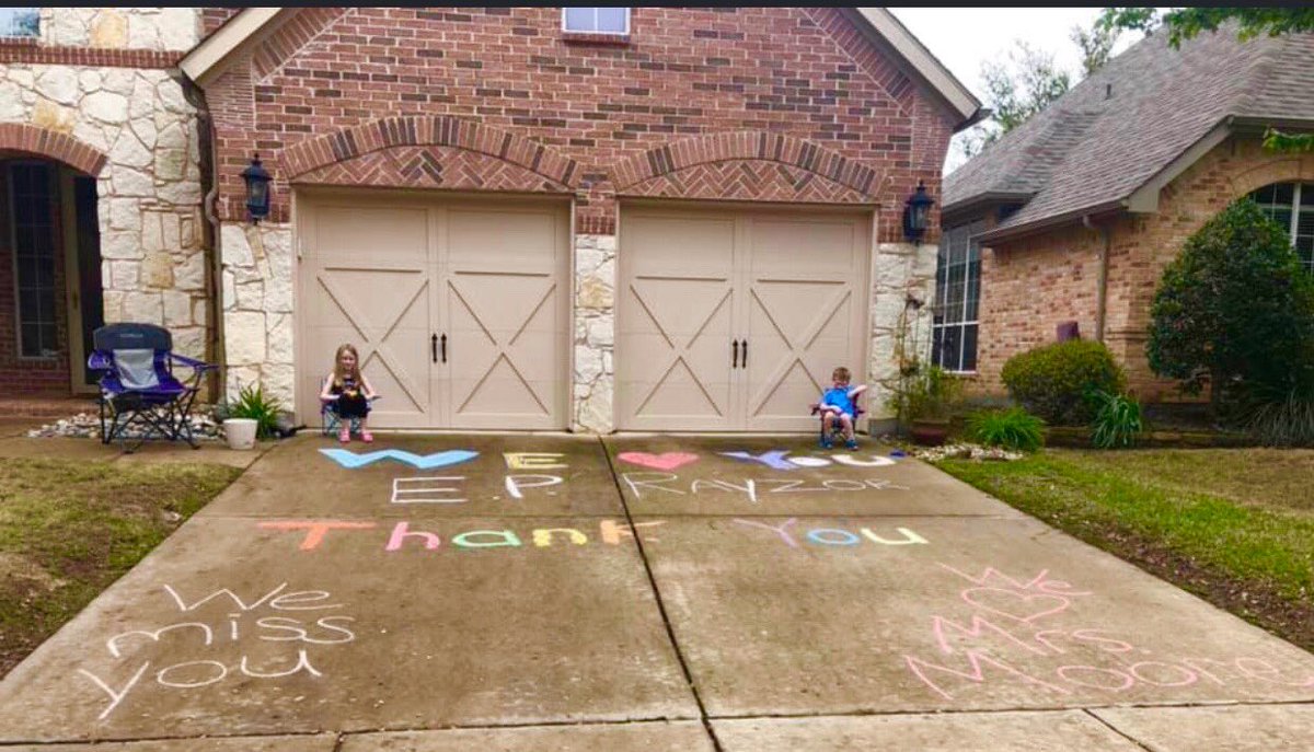 ATeachMoore's tweet image. Our E.P. Rayzor Caravan meandered through neighborhoods yesterday. Excited to be greeted by our families with waves, smiles, sidewalk chalk messages, posters &amp;amp; signs. @eprayzorelem @dentonisd @One_and_Ready #Mondaymagic  #Weareallinthistogether #AlwayslearningMoore