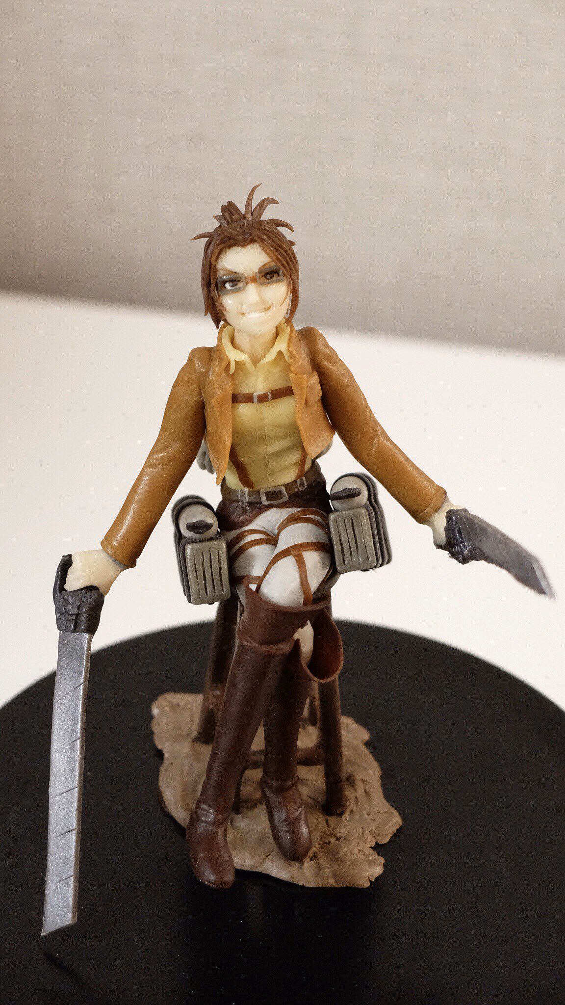 توییتر Ranran 造形菓子工房moku در توییتر 進撃の巨人 ハンジ ゾエ チョコフィギュア 作りました T Co Wfxo2x69vy