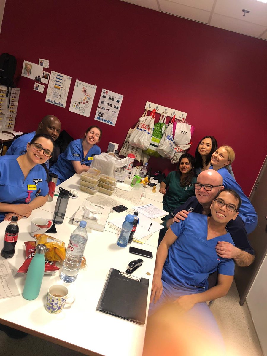 Ward 5A won’t let their high spirits be knocked down due to Covid-19 🖐😷thanks to The Indian Butler 😍🍽