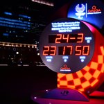 東京駅のオリンピックのカウントダウン時計、普通の時計になる!