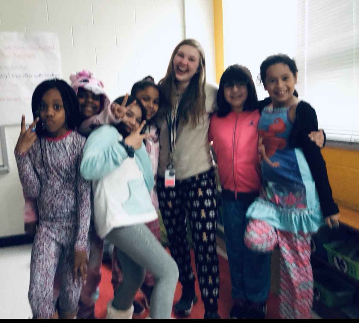 Holly Jackson tweet media