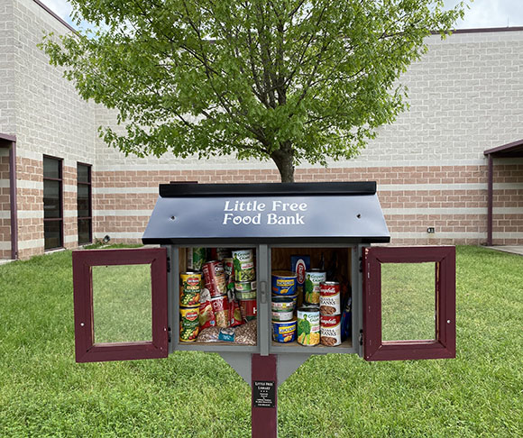NEISD's tweet photo. #NEISDcares --Wetmore pays it forward with Little Free Food Bank! 

https://t.co/xXO1fJ2eFM https://t.co/MimfuGAFyx