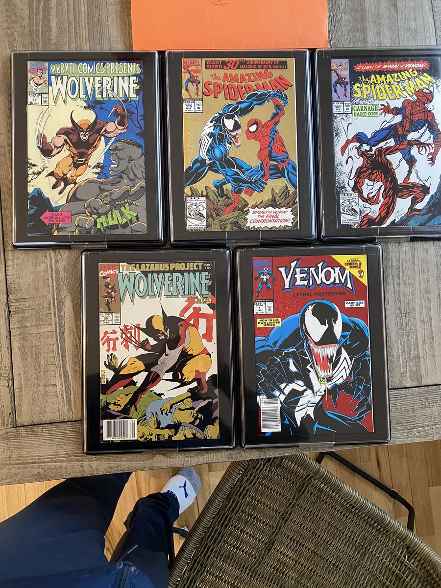 airwolf51278's tweet photo. Being productive at home. First five comics framed. Next five?#batman #superman and #spawn https://t.co/nXPKU1XryG