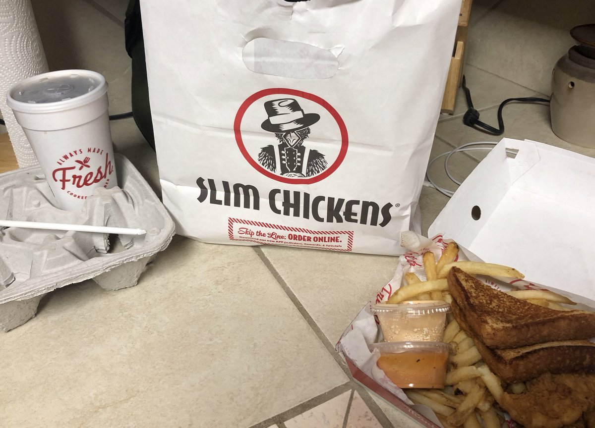 RhondaBramell's tweet image. Doing our part for the Great American Takeout Day. Enjoying our @slimchickens for lunch! @LiveSpringdale @SpringdaleCofC