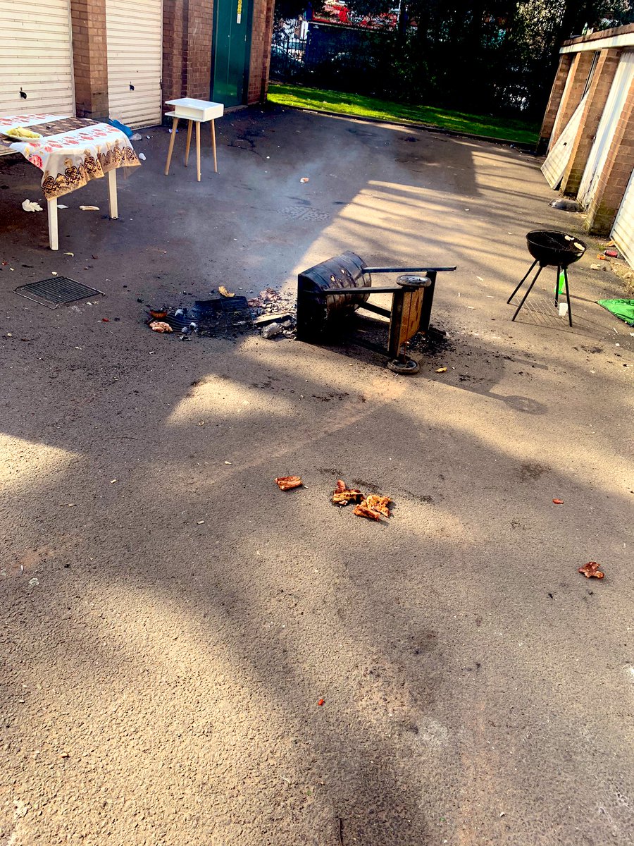 FoleshillWMP's tweet photo. Unbelievably, we’ve just had to deal with 20+ people having a BBQ!! Please listen to government advice else this will get worse and will last longer!! #RIPBBQ #COVID19 #StayHome #Foleshill #Coventry https://t.co/INhXbCjd05