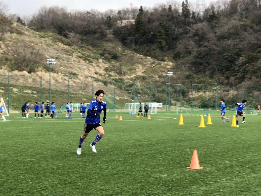 北陸大学サッカー部 A Twitter Tr情報 3 24 火 本日はフィジカル中心のトレーニングでhigh Powerのサーキットやスプリント の入ったシュート練習 3対3のシュートゲームを行いコーンドリブルで終了となりました 負荷が高い中で集中してトレーニングに取り組めたと