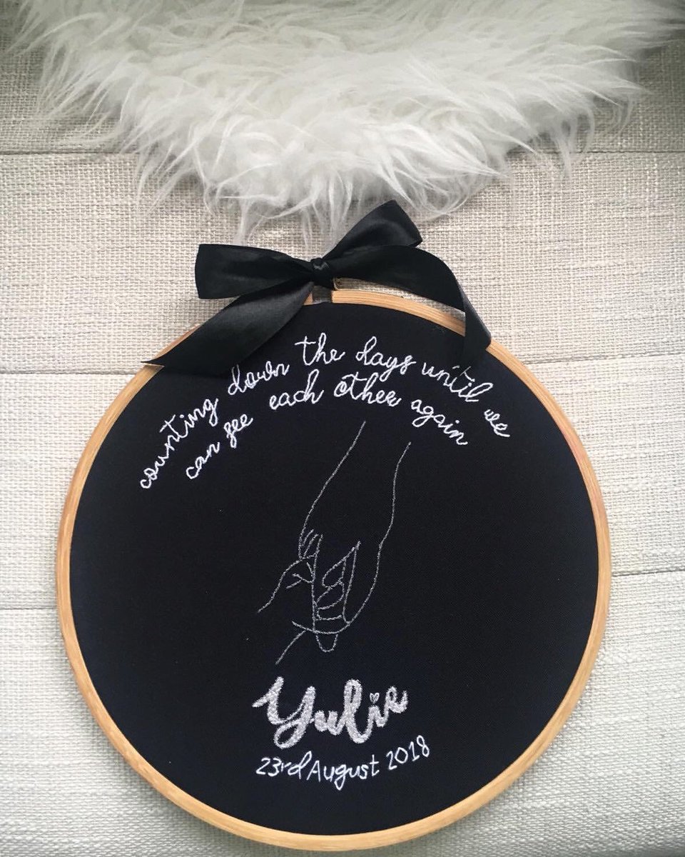 AbudyMaldives's tweet photo. Hand embroidered lettering .
.
.
.
.

#abudymaldives #handmade #handembroidery #handembroidered #dhivehiufehdhun #dhivehiraajje #amillaufehdhun #giftideas #hoopembroidery #embroideryhoopart #threadartist #threadart #abudymaldives2020 #threadartwork #embroiderylettering https://t.co/MXcYMyAfmJ