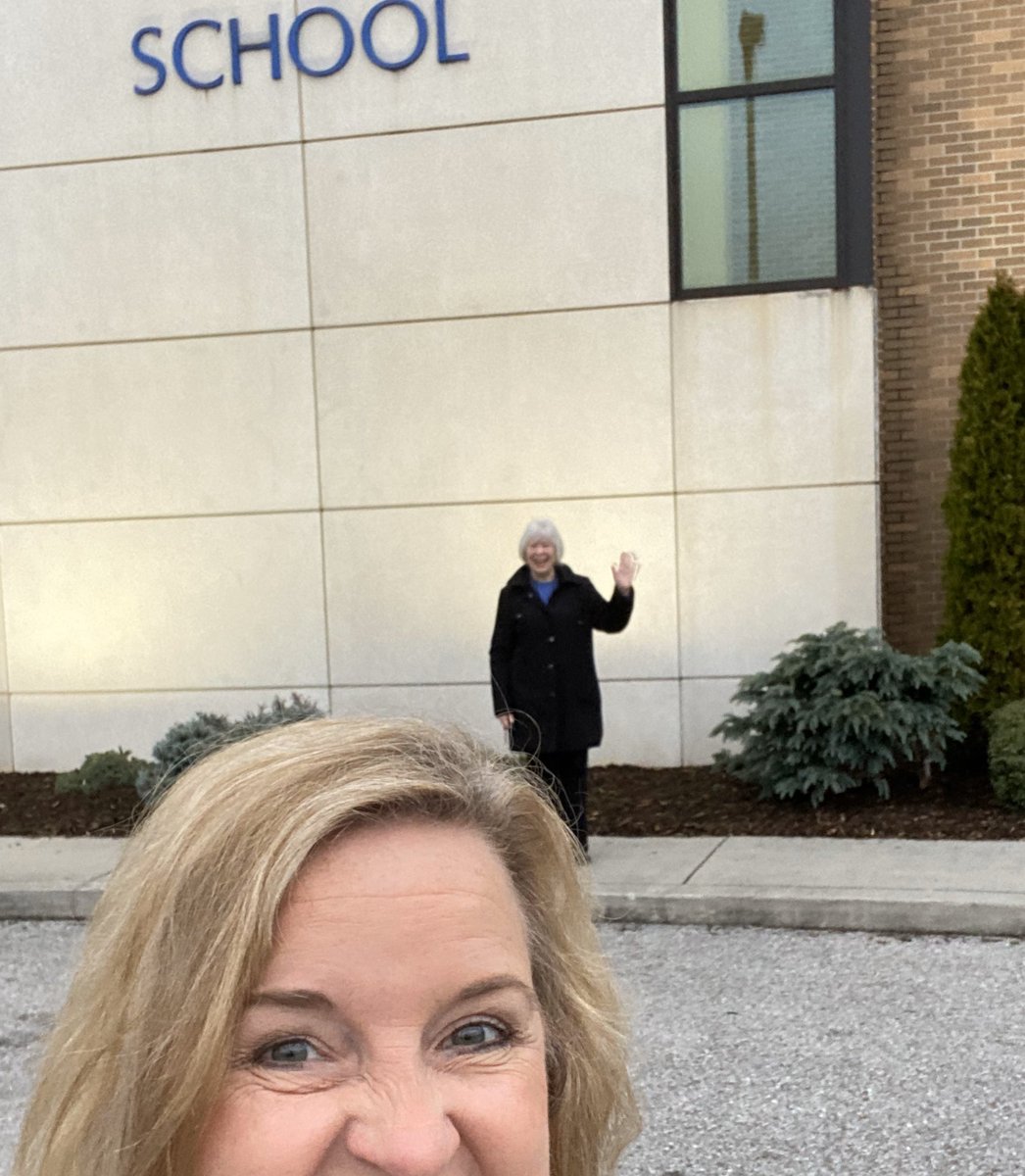 RondaPhillips's tweet photo. Loved delivering food and work packets to some CCS students ! What a blessing to see their faces. #ccsathomelearning https://t.co/7lnYM4rkLi