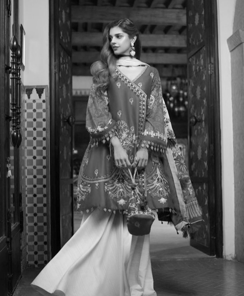 𝘽𝙚𝙨𝙩𝙊𝙛𝙎𝙖𝙣𝙖𝙢 (@bestofsanam) on Twitter photo 