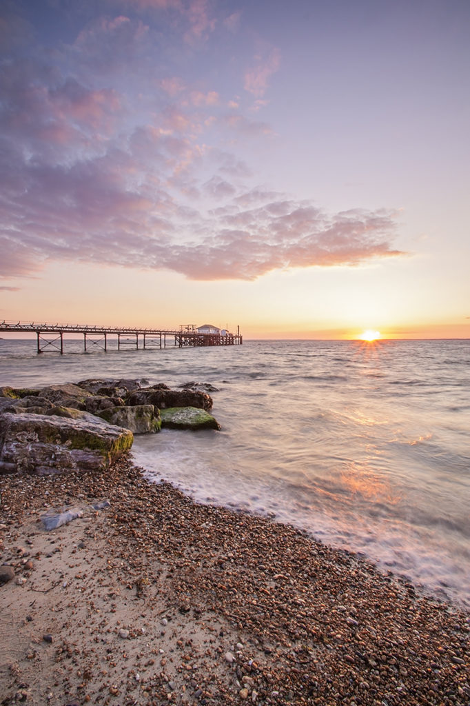 jackiedeburca's tweet photo. Totally steaming hot off the virtual press a #sumptuous #photo discovery : 9 #beautiful places to visit in the Isle of Wight #IsleofWight #England by Graham Custance @gracust : https://t.co/V1RqXzh2BR https://t.co/mqheSJrtFz