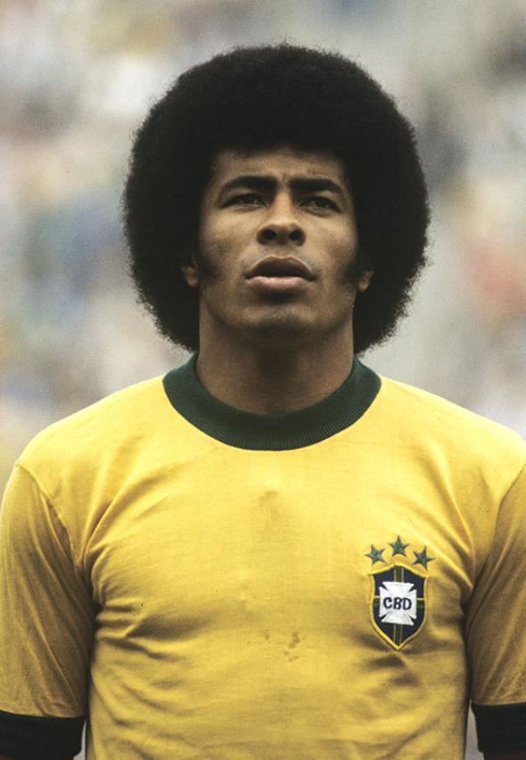 In 1970 WC, he scored 4 goals. Jairzinho carried Brazil to the WC trophy with 7 goals.The funny part is that only 16 teams played the WC in his era.