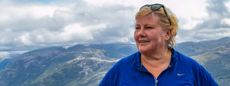 HJEMMEKONTOR TIL OG MED 13. APRIL - ... for mange av oss i norske samfunnet. Det tror jeg Norge aksepterer. Takk til en tydelig Erna Solberg. Takk til lærere, helsearbeidere, samfunnstopper, butikkansatte og alle som holder det fine landet vårt i gang i en uvirkelig tid