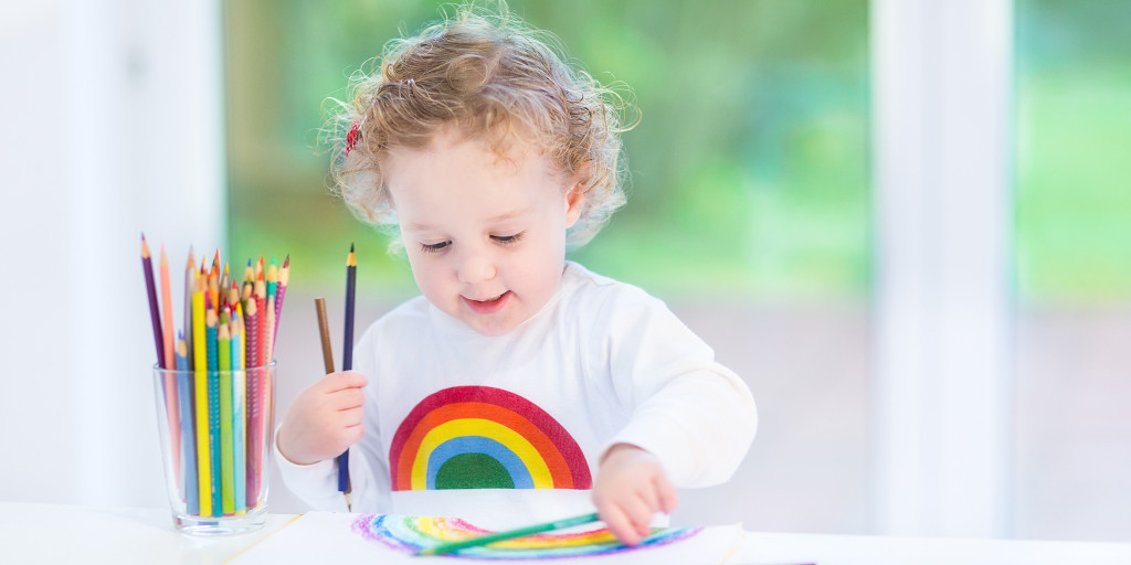 NDNAtalk's tweet photo. Have you seen this? 🧐

Across the UK, children are drawing rainbows and sticking them in their windows to try and spread a little happiness to everyone who sees them.

Why not encourage children to give this a go at your nursery or at home? https://t.co/H7h3a7AnxH