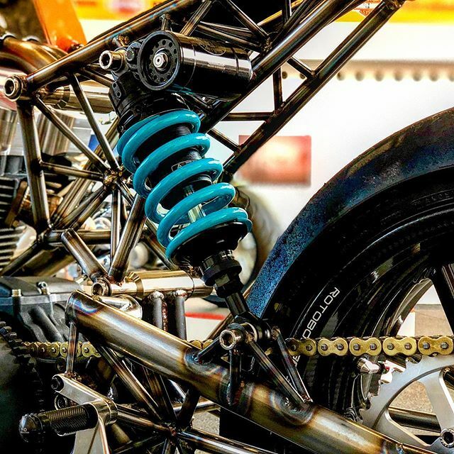 rocketbobs's tweet image. the mighty @nitronracing shock unit made for Pressure Drop and it’s taking care of the best wheel on the planet @rotobox carbon Boost ✊🏻 T45 &amp;amp; T60 high carbon steel frame from @proformancemetals #worldchamp @nitron_racing_shocks #bakergrudgebox #jims135m… instagram.com/p/B-HnxaUBjDd/