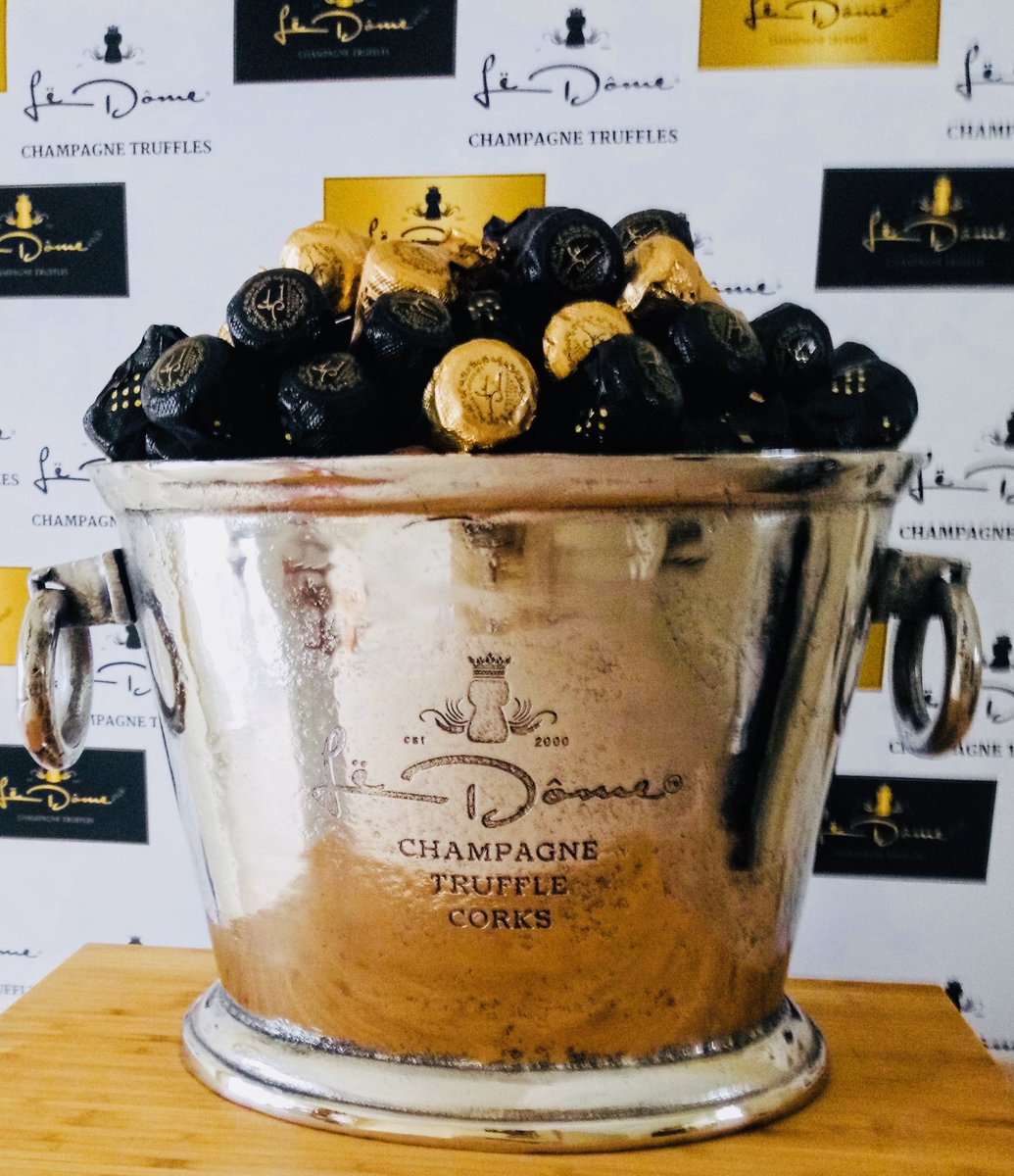 LeDomeChTruffle's tweet photo. #Life is a bucket of #TheChocolatesOfCelebration #LeDomeChampagneTruffles @3LWTV https://t.co/ibPpaHGr91