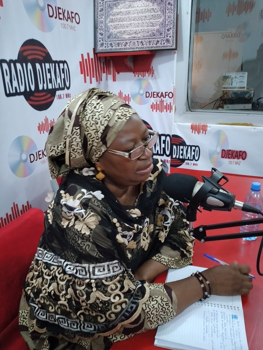 LepafMali's tweet photo. Le projet Leadership politique Accru des femmes #LEPAF continue avec ses émissions de sensibilisation citoyenne sur la radio #Djekafo 100.7 avec nos invitées. 
Le thème d'aujourd'hui est comment choisir son candidat lors des élections législatives prévues pour le 29 mars 2020. https://t.co/gwYCOjSjCp