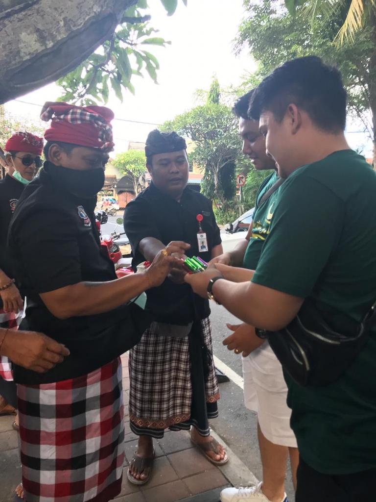 Kegiatan memberi Disinfektan dan handsanitizer sebelum Nyepi 🙏

<a href="/OfficialDPP_PBB/">Partai Bulan Bintang</a> 
<a href="/pbb2024/">PBB - GL (Garis Lucu) Pioner Lawan Covid-19</a> 
<a href="/fathonianton01/">#SaveIndonesia</a> 
<a href="/Yusrilihza_Mhd/">Yusril Ihza Mahendra</a>
@meridianramadir
<a href="/SukmoHarsono/">Sukmo Harsono</a>

#pbbsemetonbali #partaibulanbintang 
#pemudapbbbali
