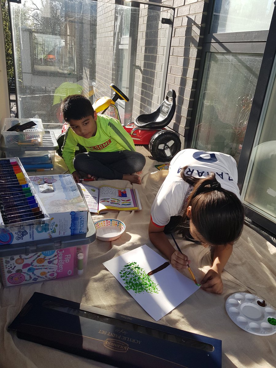Shakera73752895's tweet photo. @WoolmoreTweets painting on the balcony while the sun is out. #homeschoolDuringCovid19 https://t.co/kVNDdf87RO
