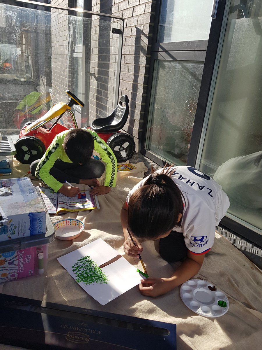 Shakera73752895's tweet photo. @WoolmoreTweets painting on the balcony while the sun is out. #homeschoolDuringCovid19 https://t.co/kVNDdf87RO