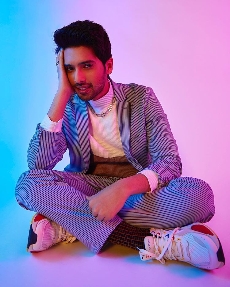 ArmaanMalikCafe's tweet image. Repost @ArmaanMalik22
by @in.grabber:
Can&apos;t believe Control is #1 in India!
You guys are amazing 💜 @itunes
#UnderYourControl