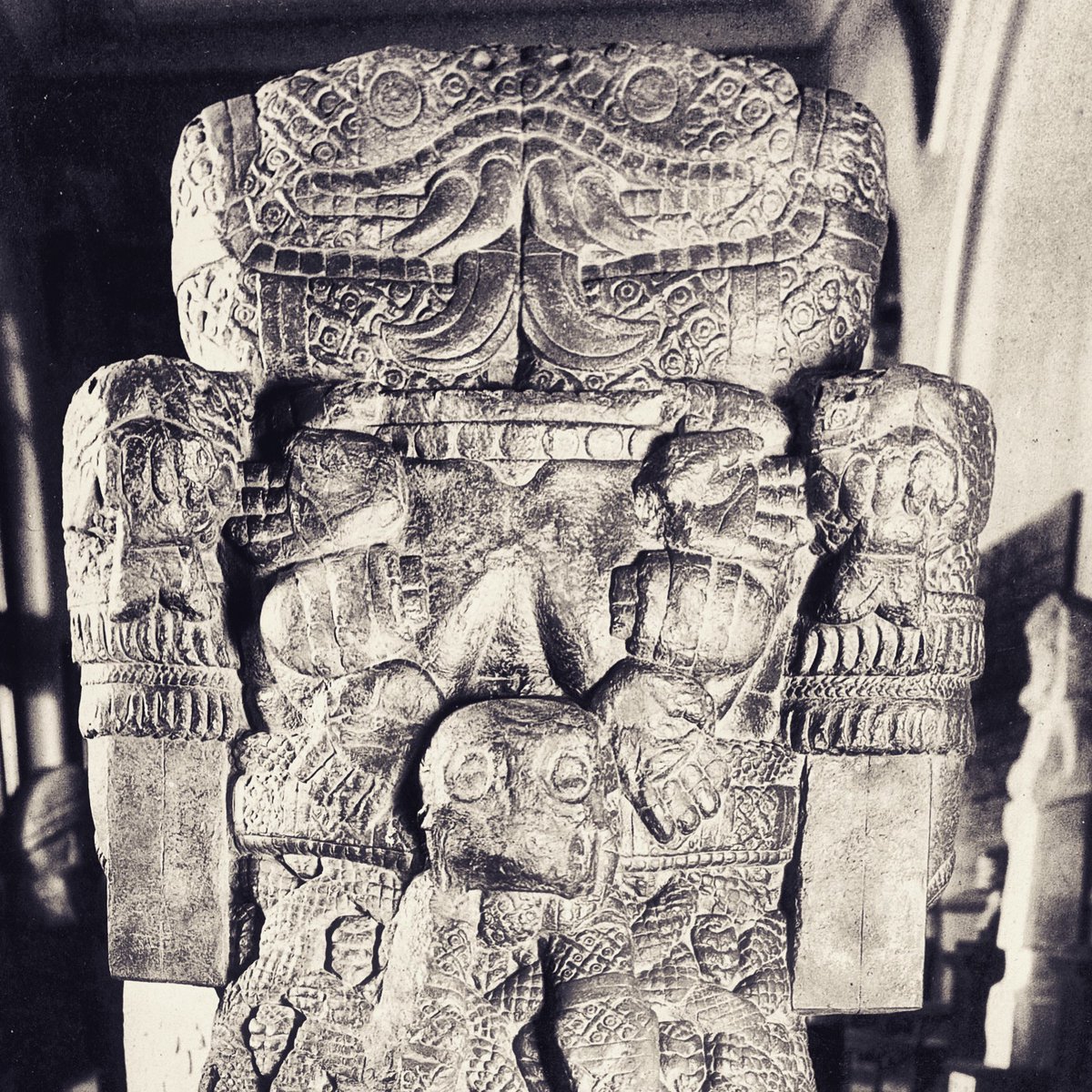 🌺Semaine du printemps🌺

Coatlicue, déesse de la terre associée avec le printemps.
Empire Aztèque. PP0024580

Tirage sur papier albuminé monté sur carton bleu

Copyright : musée du quai Branly-Jacques Chirac

<a href="/quaibranly/">musée du quai Branly - Jacques Chirac</a> 
#museeduquaibranly 
#azteque 
#printemps