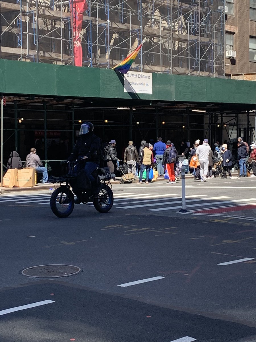City’s most vulnerable waiting for much needed food. No NYPD crowd control. Something needs to be done. #FlattenTheCurve <a href="/NYCMayor/">Mayor Eric Adams</a> <a href="/NYPDnews/">NYPD NEWS</a>
