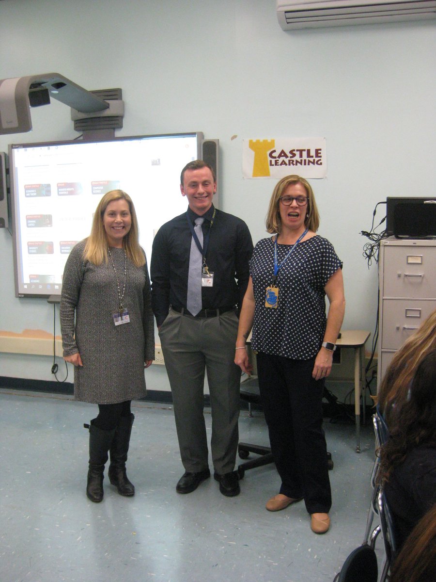 KStephensAHS's tweet photo. The dynamic instructional trio of Mrs. McPartland, Mr. Burke, &amp; Mrs. King offer pro support for student research techniques ! https://t.co/zz38eXgJMw