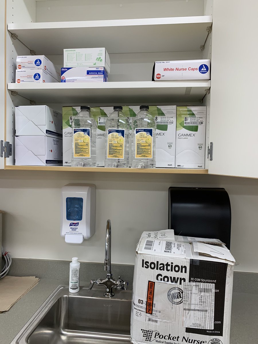 MBeauchamp_UNC's tweet photo. Thankful to @CatawbaRidge &amp; @FortMillSD who support my Health Science Class donating #PPE to front line clinicians @PiedmontMedical battling #COVID19. #Hiphip @MDeeChristopher @emily_mcquay @vryan561 @awclark77 @EducationSC @SC_HOSA @CatawbaRidgeTV https://t.co/HPhHO8IKT6