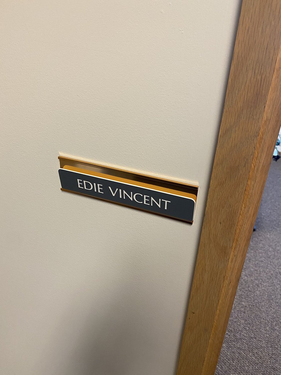 We continue to keep <a href="/UPSers/">UPSers</a> safe!  Edie move from her cube to a nice, big, clean office to ensure #SocialDistancing while continuing to support of customers... from a distance!  Nice upgrade! Thank you for all you do, Edie!
#UPSersAreThere <a href="/NorthwestUPSers/">Northwest UPSers</a> #COVID19
