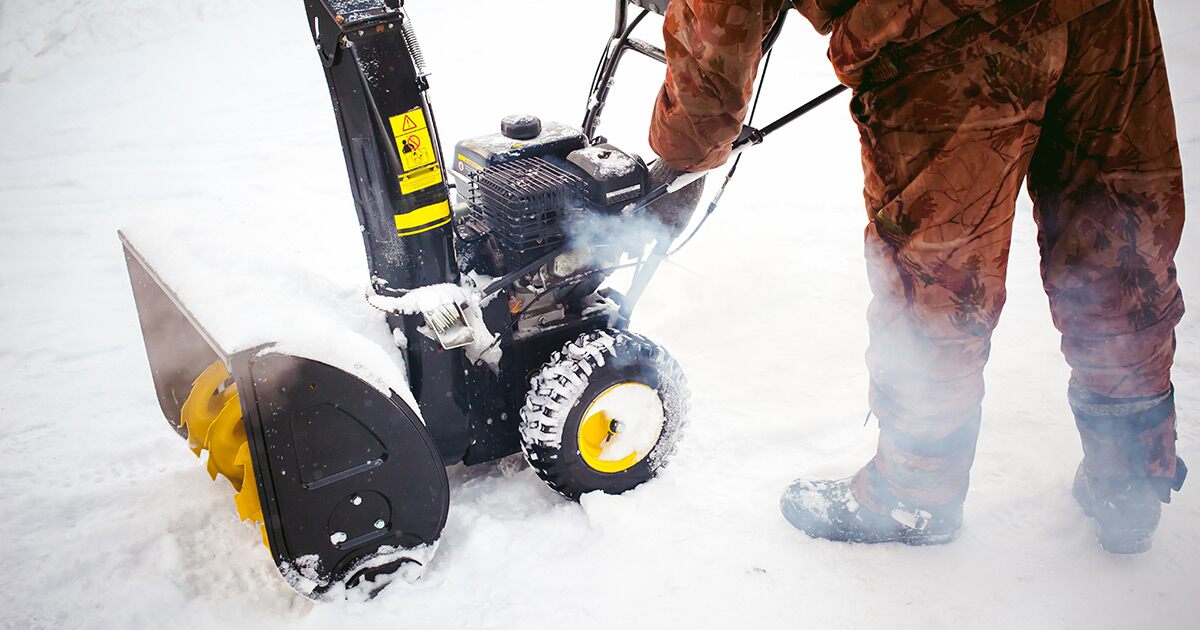 snowblowersdir's tweet photo. Recoil start versus electric start. Whether you’re talking snow blowers, lawn mowers, or other types of equipment, each way of starting your machine has its advantages. 

Which type do you go for on your tools?

https://t.co/DvwE3IU4sc https://t.co/16d5GTjQwB