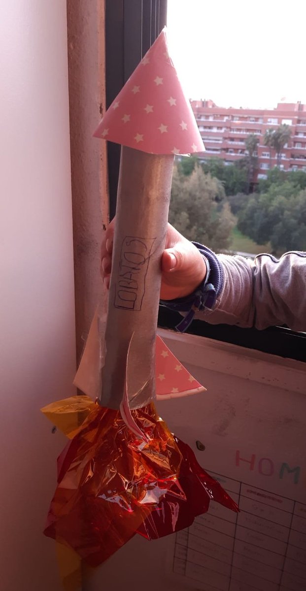 RetoVirus's tweet photo. Con mucha energía calorífica nos llega el cohete de Carlos! Seguro que llegará muy lejos! #solosalgoenmicohete #CuarentenaObligatoriaYa #TodoVaASalirBien #YoMeQuedoEnCasa #MeQuedoEnCasa #challenge @RetoVirus https://t.co/mInbvXAICL