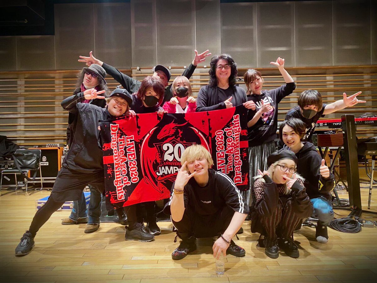 Jam Project On Twitter ハッシュタグを ナマjam か Jamナマ どちらにするかで3時間悩みました 推奨タグは Jamナマ です バンドメンバーさんたちからのコメントや ぶっちゃけトークも 今夜20時 全員集合