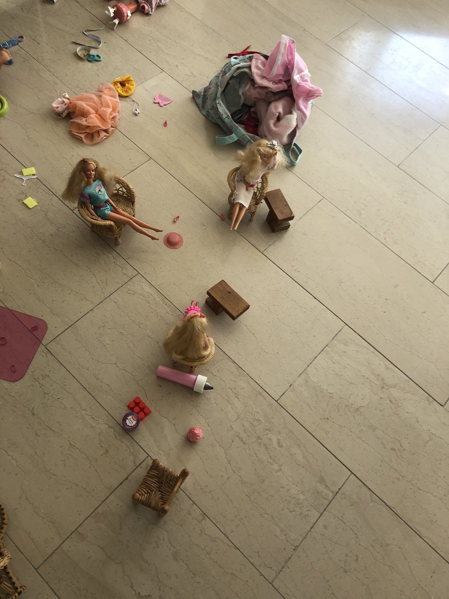 Mn dochter van 5 snapt #SocialDistancingNow heel erg goed! #anderhalvemeter