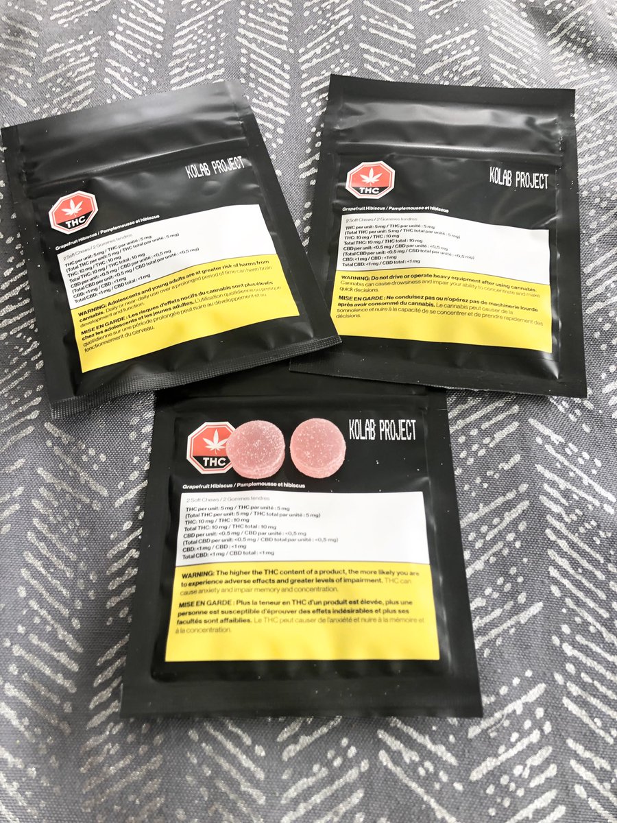 migs1899's tweet photo. Delicious Grapefruit Hibiscus gummies! 💯🙌🏼🇨🇦 #kolabproject #auxlygroup https://t.co/noM1WZWBTA