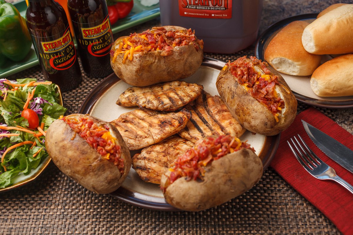 SteakOutUSA's tweet image. We're here to serve our community by providing pick up or delivery of meals with no contact. Our goal is to provide quality, safe food to you and your family when it's difficult to leave the house. We appreciate you being our customer. steakout.com #nocontactdelivery