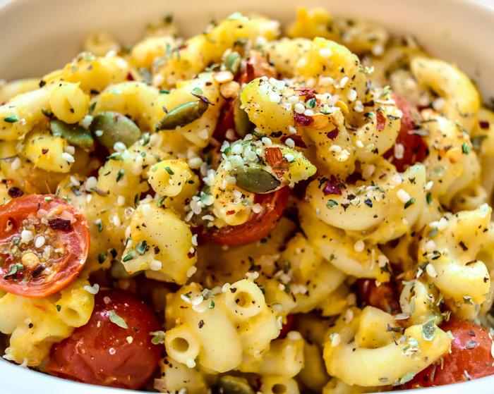 eat_fix's tweet photo. “I love that there are so many great vegetarian options! The recipes are easy to put together, and I have a full, delicious meal in under an hour pretty much every time.” - Chelsea L.

Creamy "Mac-N-Cheese" (Shhh, It's Vegan!) ➡️ https://t.co/nL3T5oNadx https://t.co/HpmvP4G31y