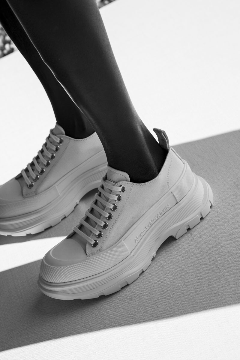 تويتر \ Alexander McQueen على تويتر: