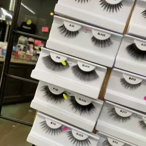 theMUAproject's tweet photo. 🔥Stay stocked up with your clients favorite lashes. 😍FREE shipping on order of $50 of more. 🛒Want to place an order? 
Shop online or tap the picture.
🌐https://t.co/EtyanufSqP 
We can process one over the phone 📞 2819880300 or by email 📧 sales@themu… https://t.co/Q9sLBPrwkk https://t.co/nkCFSW1rIw