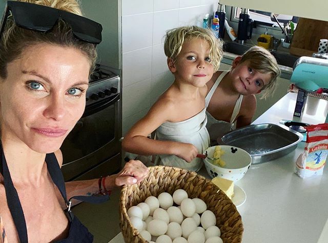 QUÉDATE EN CASA (día 9) Cocinar en familia!!!! Es el plan principal no? Que piensannnn?#yomequedoencasa ift.tt/2JedF3G