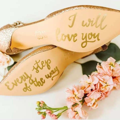 WeddingWire's tweet photo. Tag the one you'll love every step of the way. 👣💕 {Megan Morales Photography} https://t.co/9AwMpeFixI