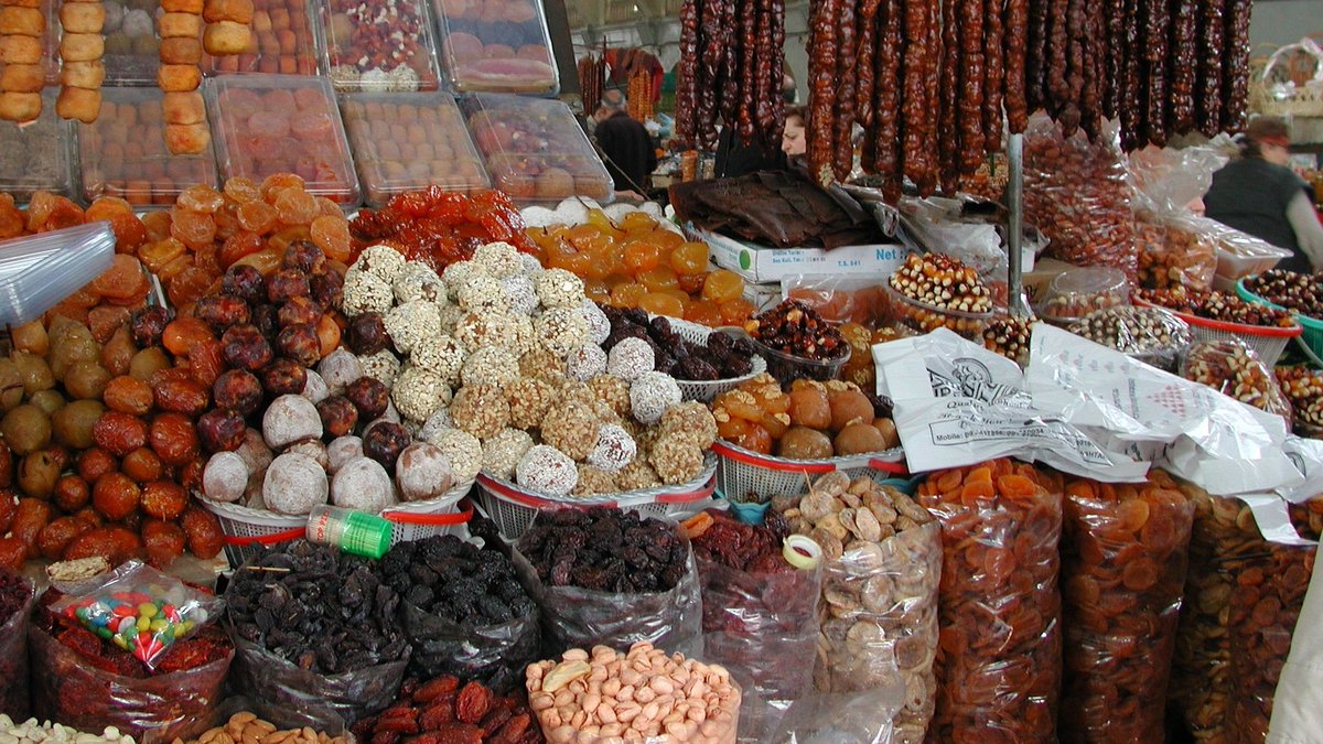 FoodMarble's tweet photo. Feeling a bit stuck atm? #stressed 
Prunes may be the answer! #sorbitol

Another nice RCT by @ProfWhelan -->> demonstrates the power of a #healthy #Diet keeping us regular 💩💩💩

https://t.co/tqLkMdbUH2
Image by Petra Schaberger from Pixabay https://t.co/Lb2Wostuhu