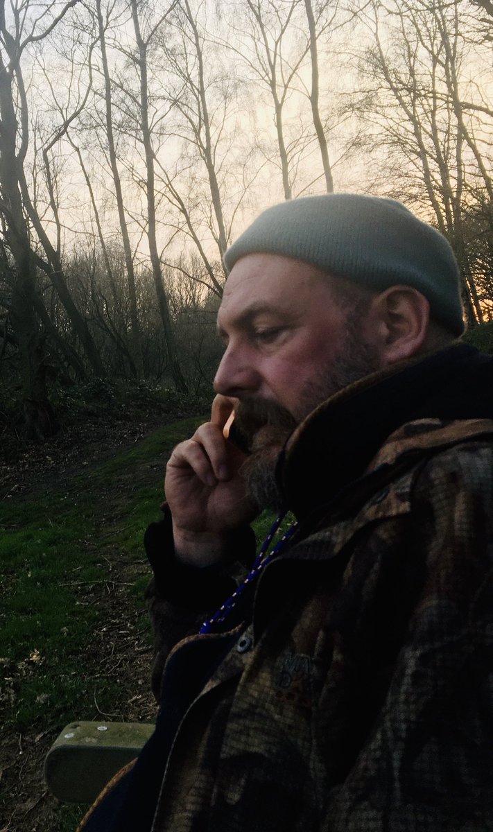 lizzie21young's tweet photo. Tense chat with the local game farmer luckily not laid yet 🙏🏻 #parsonlaneshoot #beeronthebench https://t.co/tTzIp9PvRl