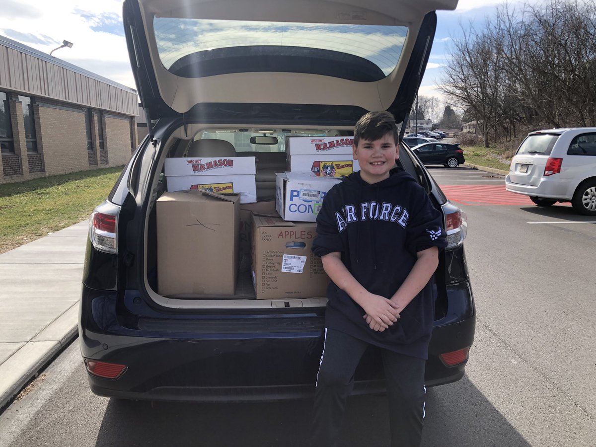 Mrs. Carlson - Kluczkowski tweet media