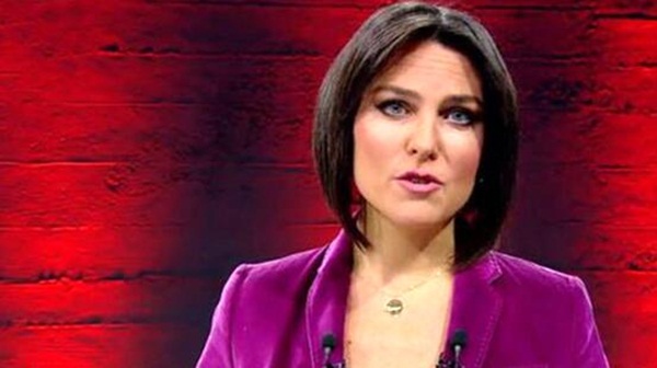 📺 Show TV spikeri Ece Üner: "Herhangi bir yabancı gazetenin manşetini hayal edin: 'TFF'yi futbolcuları korumak konusunda uyaran Fatih Terim'in #Koronavirüs test sonuçları pozitif çıktı.' Bu ayıp da bize yeter."

🔗 bit.ly/2Uf9MS7